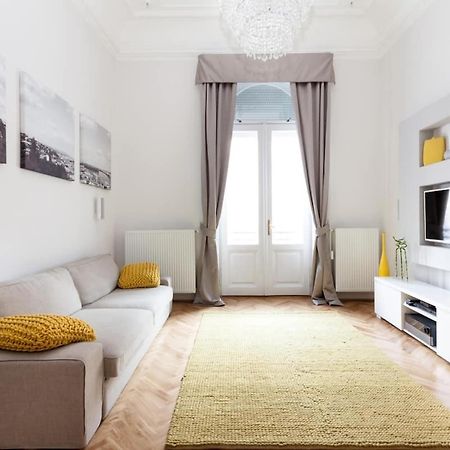 Bpr Sophisticated Astoria Suite With Balcony Budapest Exterior foto