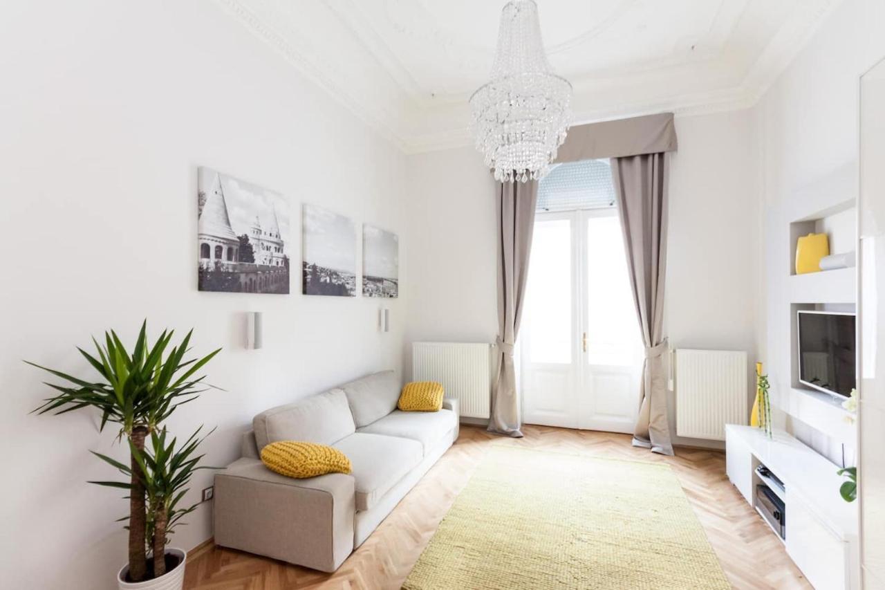Bpr Sophisticated Astoria Suite With Balcony Budapest Exterior foto