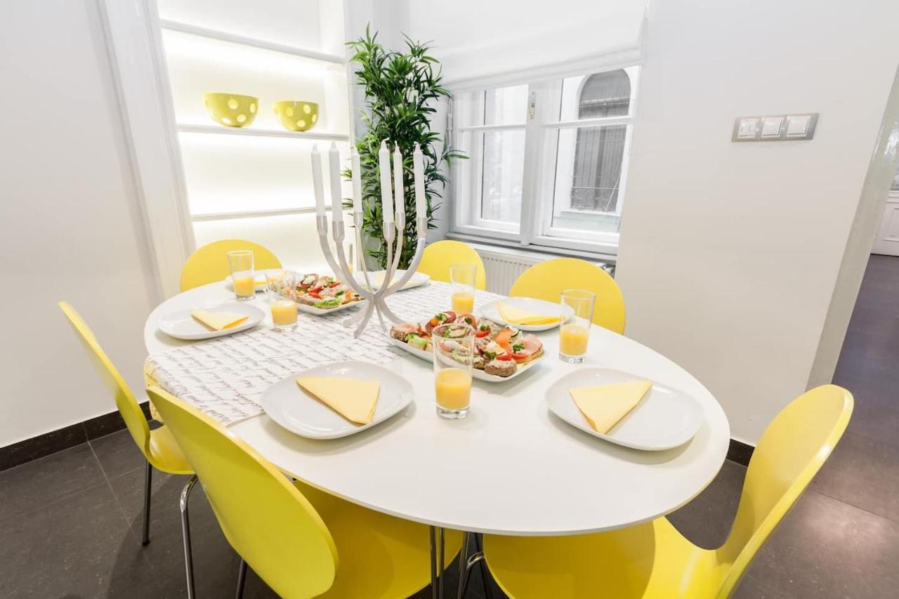 Bpr Sophisticated Astoria Suite With Balcony Budapest Exterior foto